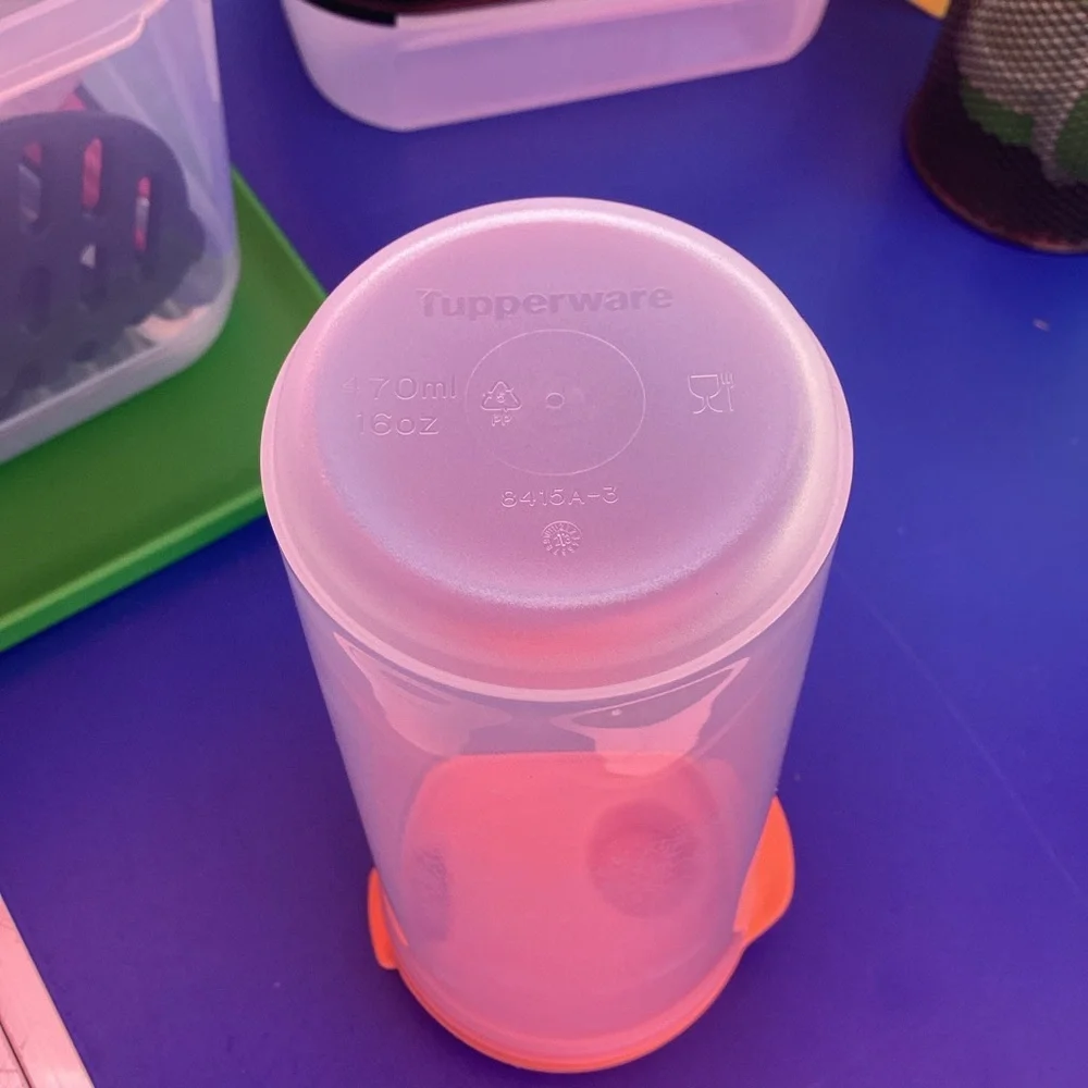 Tupperware Thirst n Sip cups - set of 4 in orange